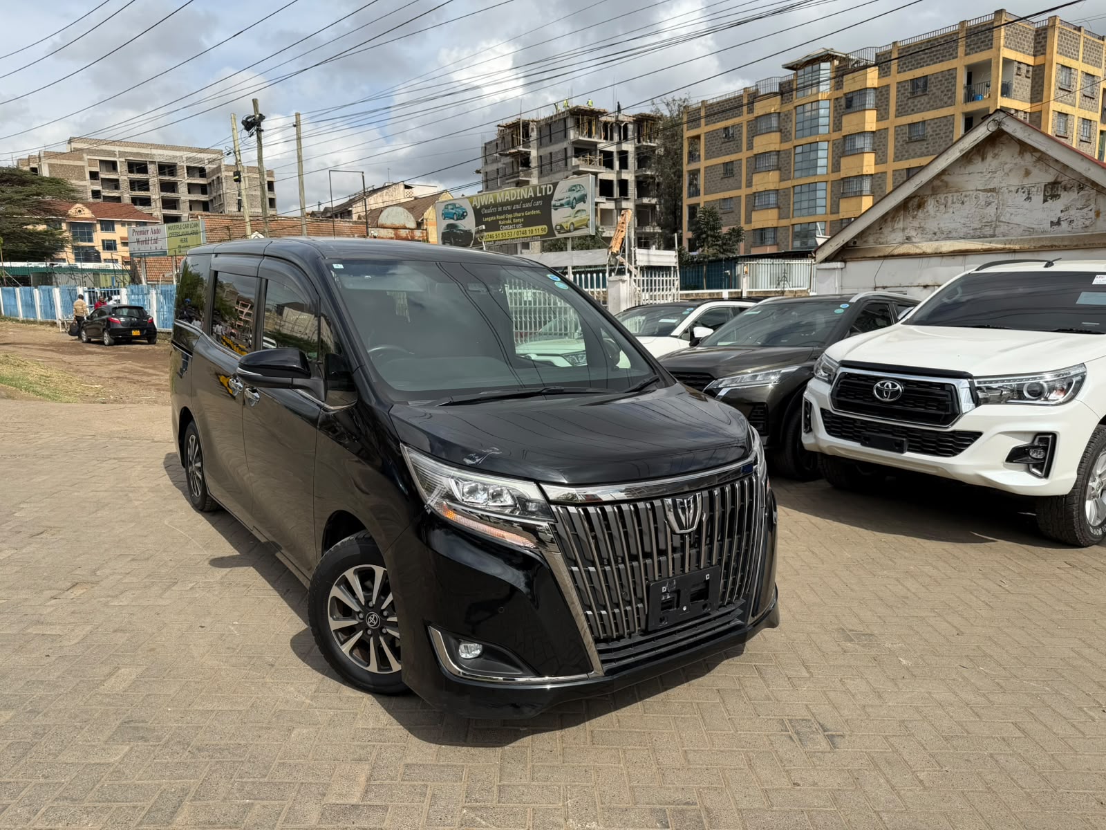 2020 Toyota Esquire premium